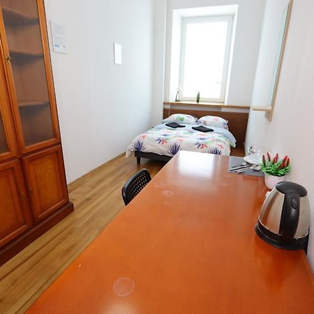 Fantastic Waw - C19 Room E Warsawa Bagian luar foto