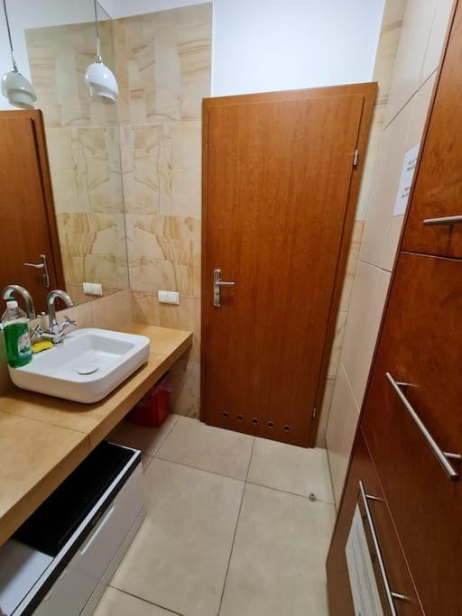 Fantastic Waw - C19 Room E Warsawa Bagian luar foto